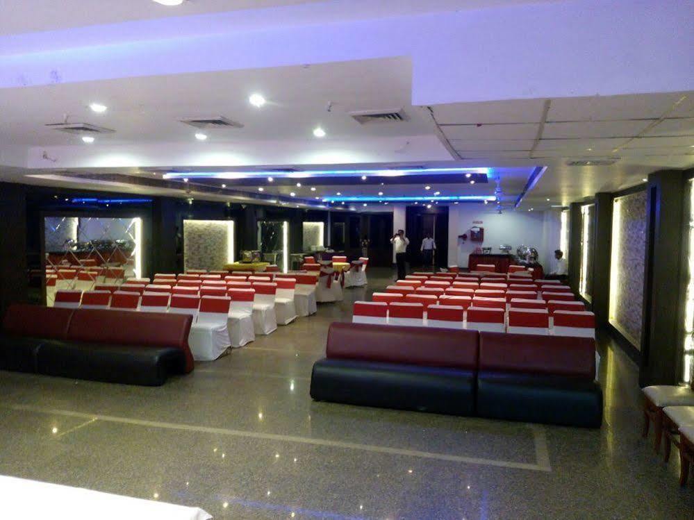 Hotel Deviram Palace Agra  Exteriér fotografie