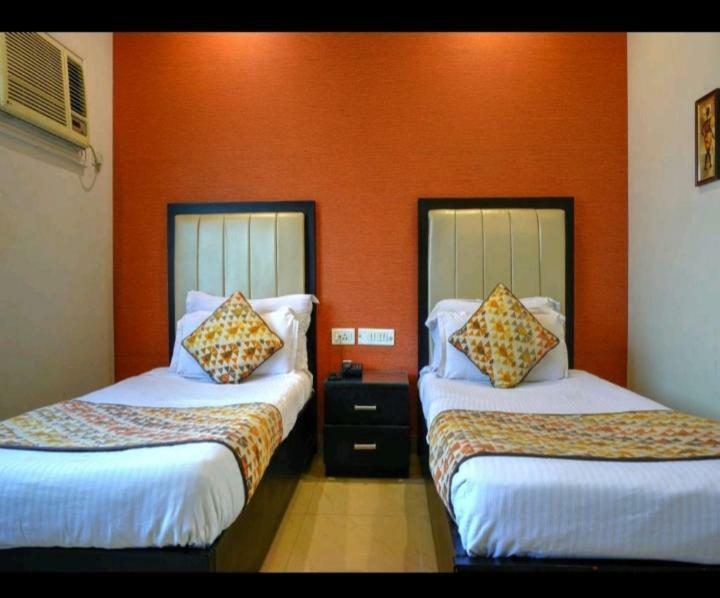 Hotel Deviram Palace Agra  Exteriér fotografie